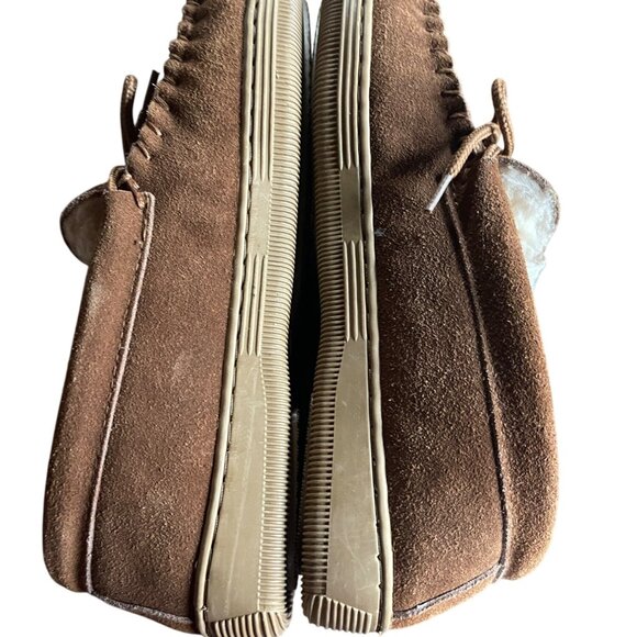 Lamo Lester Mocassin Chestnut Brown Suede Slippers Mens Size 8 Faux Fur Lined - Picture 9 of 10